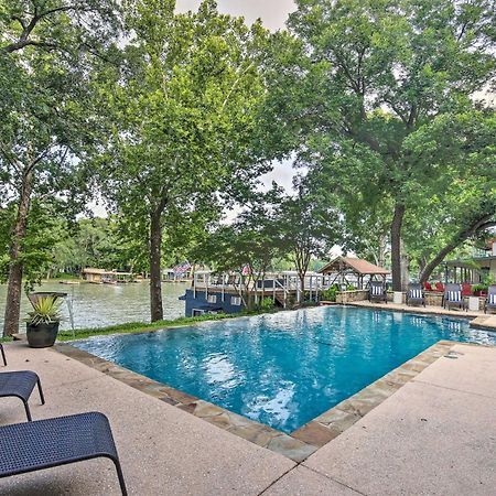 Guadalupe River Paradise With Hot Tub, Dock And Kayaks Villa Seguin Kültér fotó