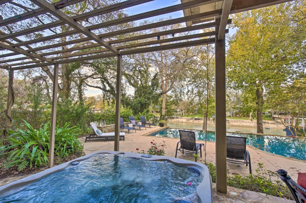 Guadalupe River Paradise With Hot Tub, Dock And Kayaks Villa Seguin Kültér fotó