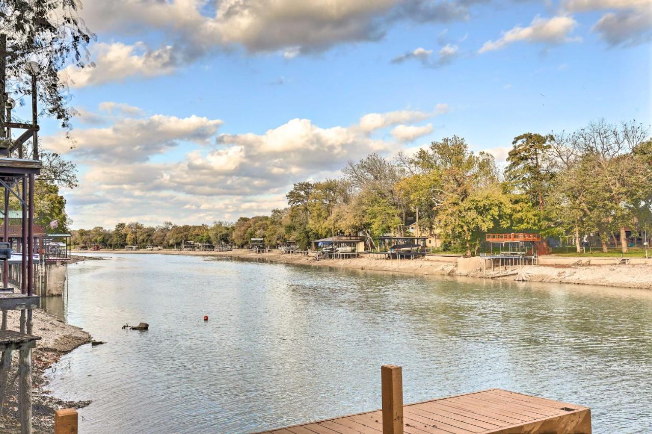 Guadalupe River Paradise With Hot Tub, Dock And Kayaks Villa Seguin Kültér fotó